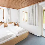B&B Fideliushaus 4*