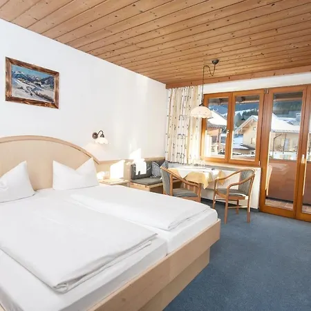 Fideliushaus Oda ve Kahvaltı Oberstdorf