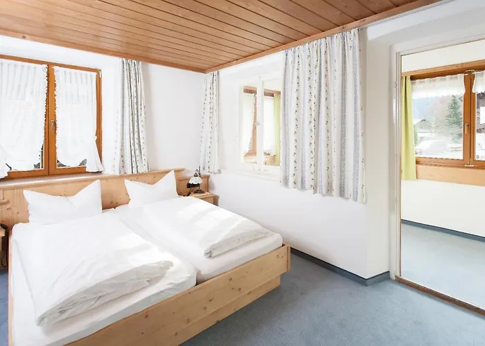 Bed & Breakfast Fideliushaus 3*